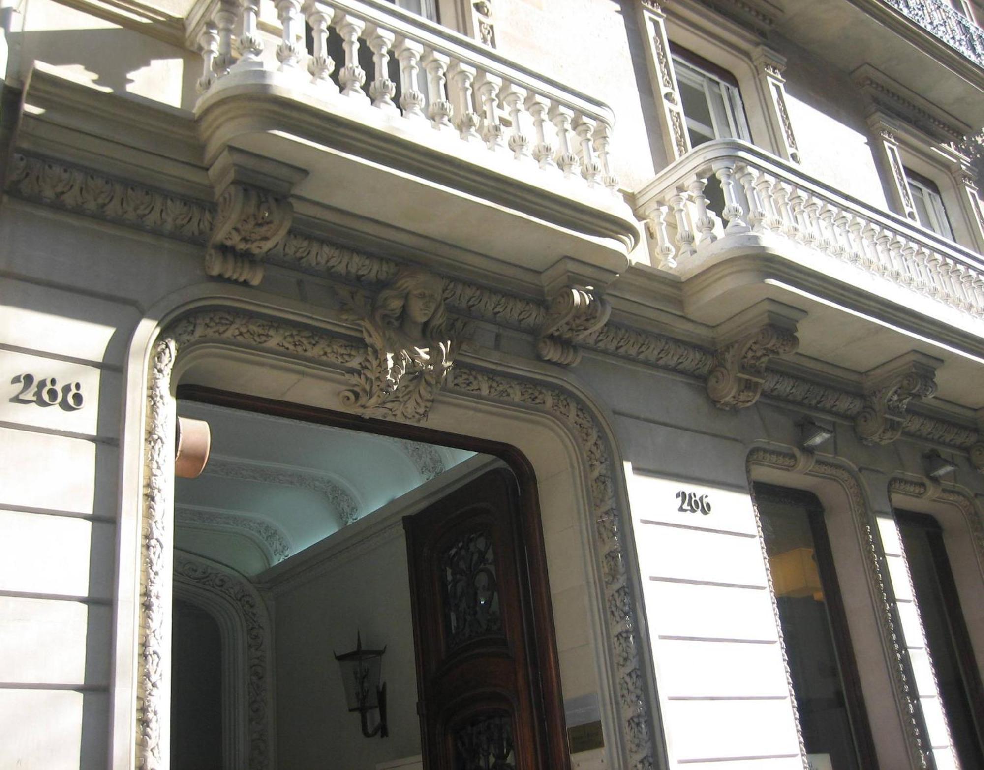เซอร์กา 1905 บูติค บีแอนด์บี Bed & Breakfast บาร์เซโลนา ภายนอก รูปภาพ