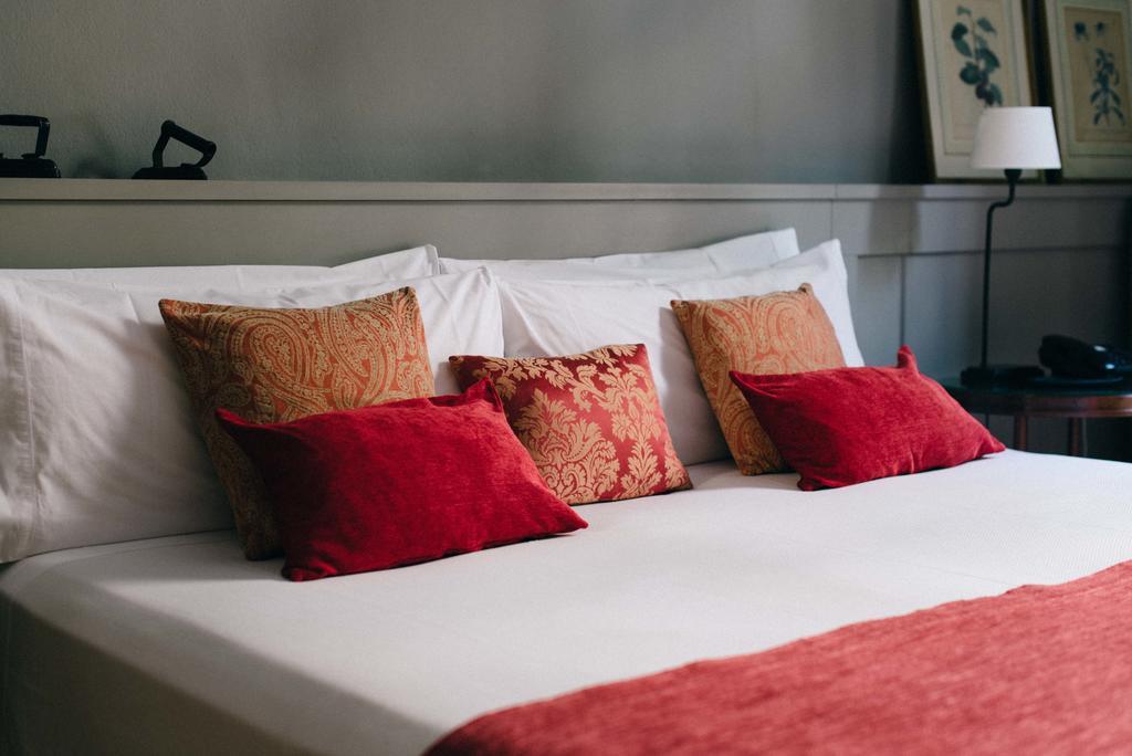 เซอร์กา 1905 บูติค บีแอนด์บี Bed & Breakfast บาร์เซโลนา ภายนอก รูปภาพ