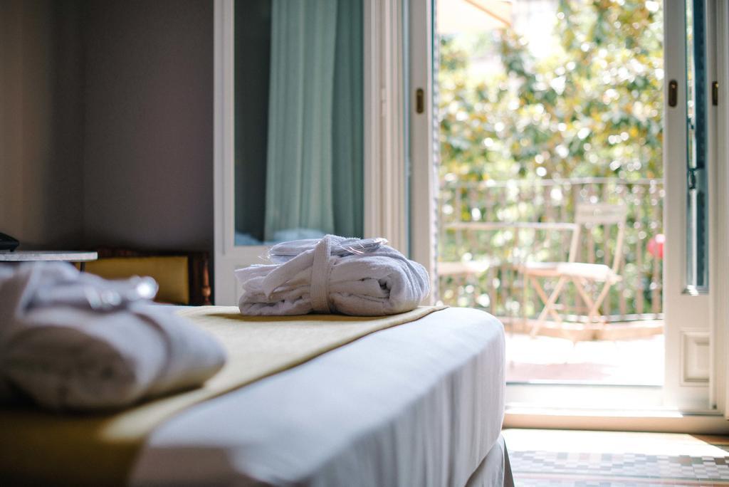 เซอร์กา 1905 บูติค บีแอนด์บี Bed & Breakfast บาร์เซโลนา ภายนอก รูปภาพ